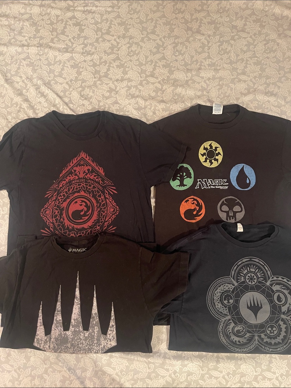 Lot of 4 men’s t shirts- Magic: The Gathering MTG Wizards of the Coast